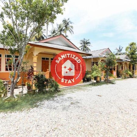 Oyo 89887 Chalet Yunie Marang Ngoại thất bức ảnh