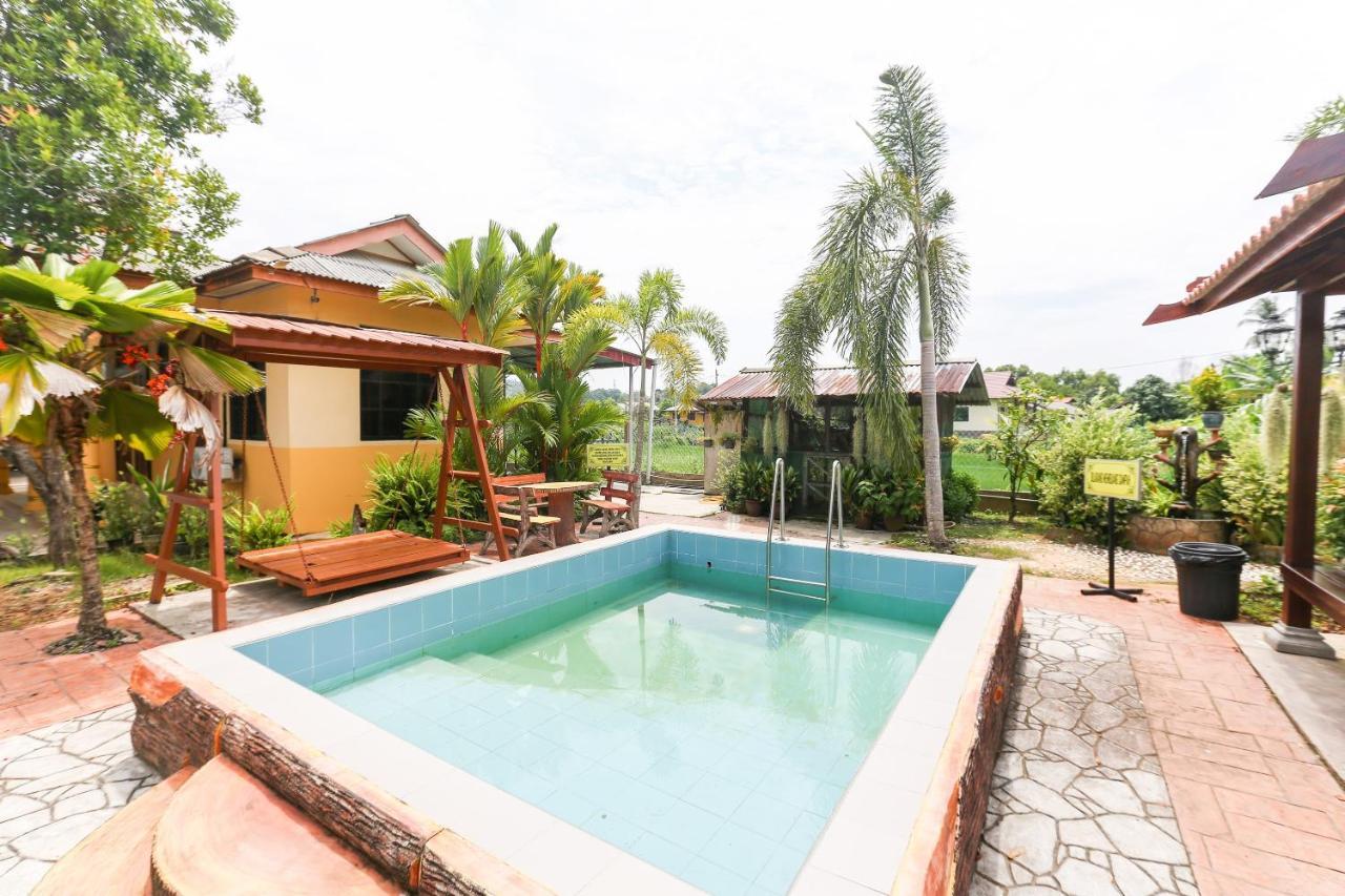 Oyo 89887 Chalet Yunie Marang Ngoại thất bức ảnh