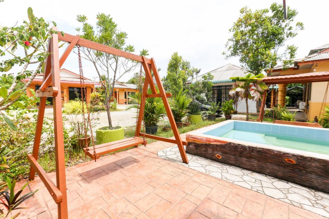 Oyo 89887 Chalet Yunie Marang Ngoại thất bức ảnh