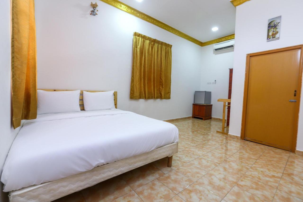 Oyo 89887 Chalet Yunie Marang Ngoại thất bức ảnh