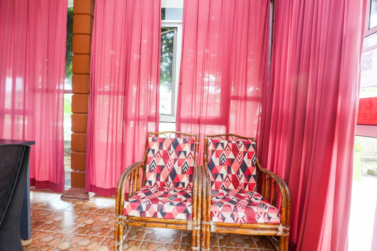 Oyo 89887 Chalet Yunie Marang Ngoại thất bức ảnh