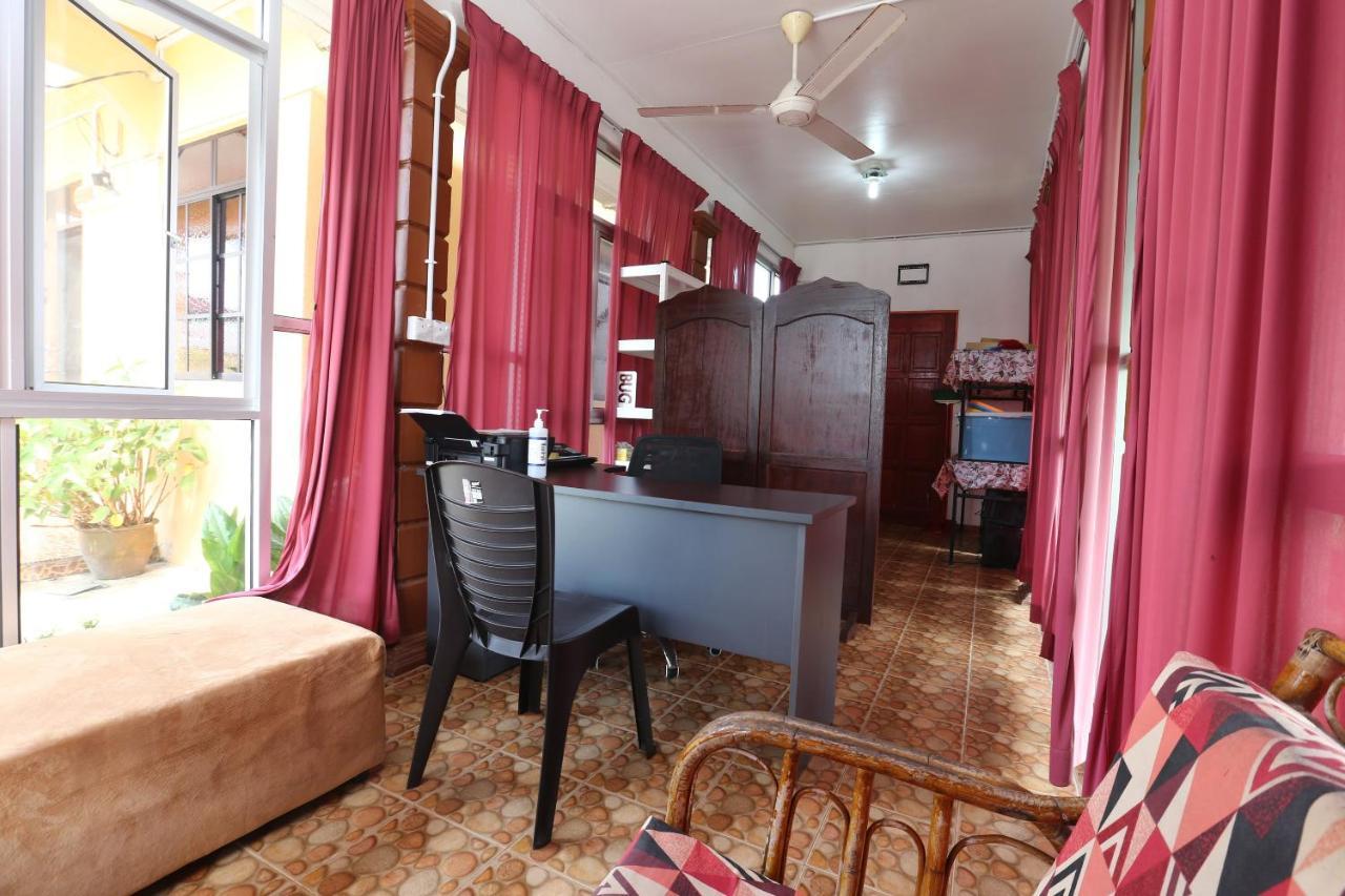 Oyo 89887 Chalet Yunie Marang Ngoại thất bức ảnh