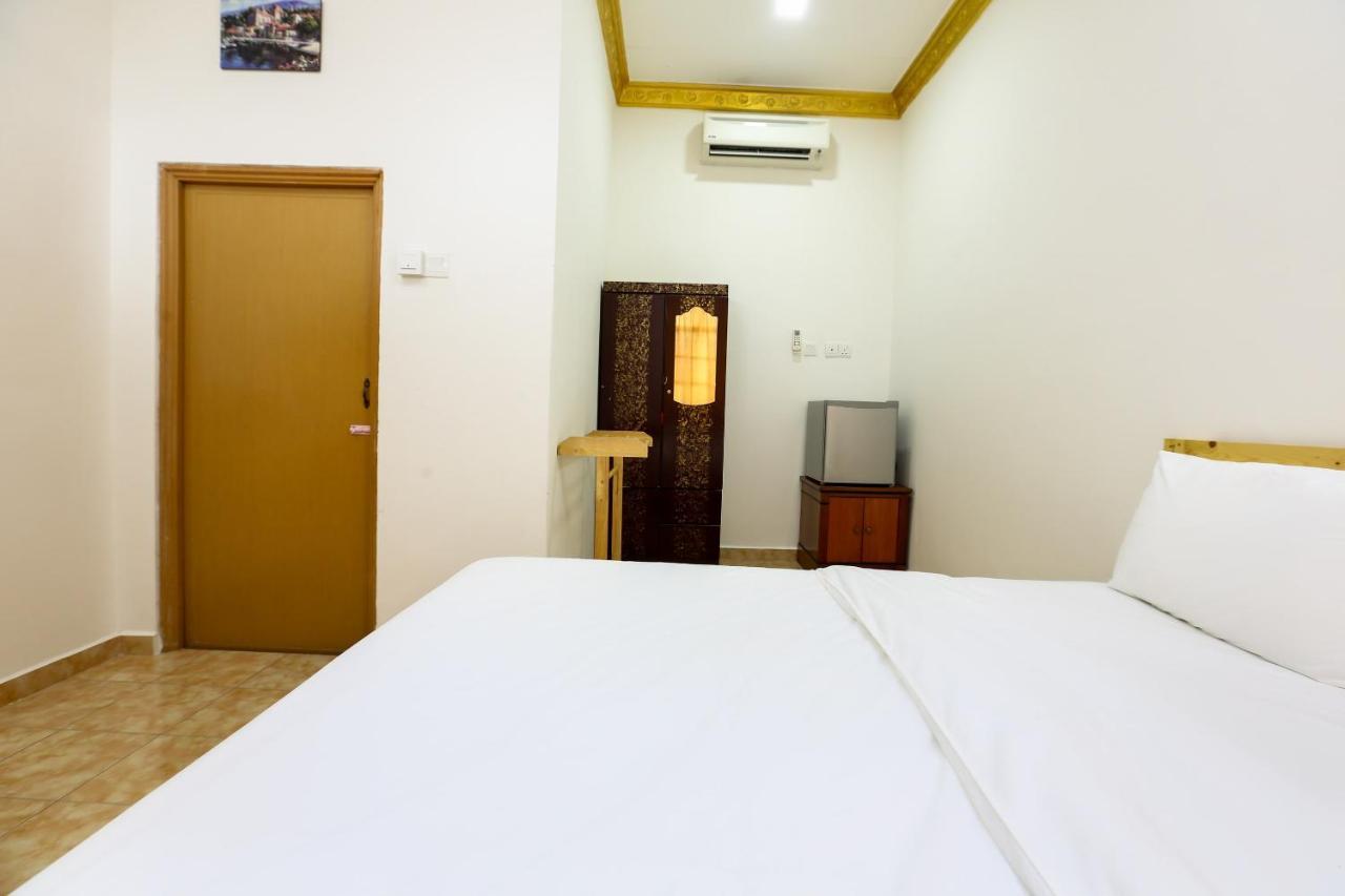 Oyo 89887 Chalet Yunie Marang Ngoại thất bức ảnh