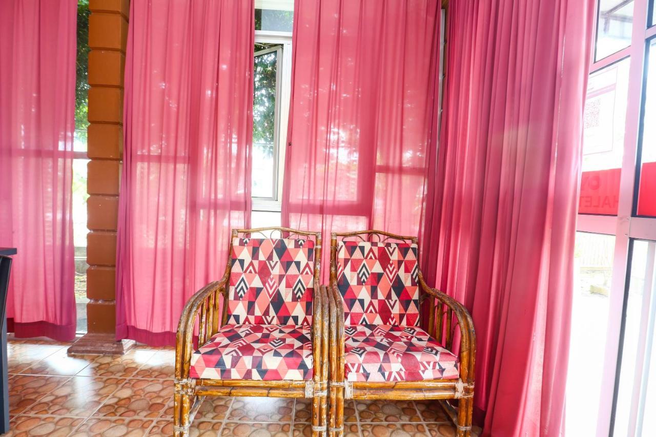 Oyo 89887 Chalet Yunie Marang Ngoại thất bức ảnh