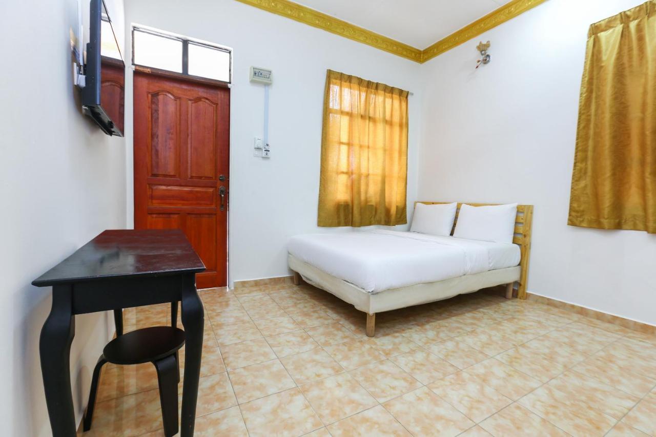 Oyo 89887 Chalet Yunie Marang Ngoại thất bức ảnh